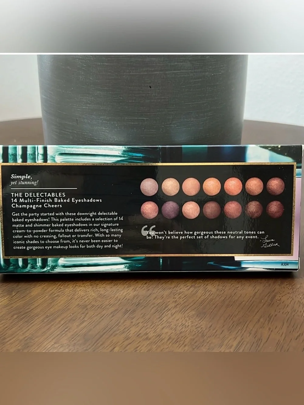 Laura Geller “ THE DELECTABLES “ 14 Multi Finish Baked Eyeshadows Champagne 🍾NWT
